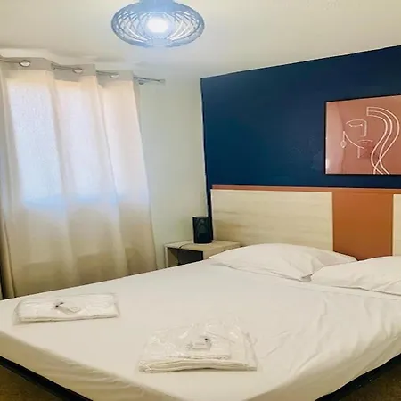 Spacious Refuge For Six People 别墅
